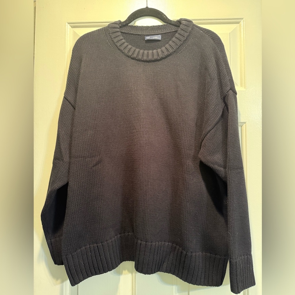GAP Black Crew Neck Sweater